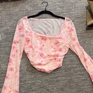 SHEIN Pink Floral Long Sleeve Scoop Crop Top